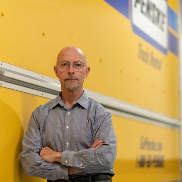 Penske Truck Leasing’s Mike Hasinec Received CCJ Magazine Maintenance Leadership Award