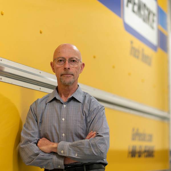 Penske Truck Leasing’s Mike Hasinec Received the 2020 CCJ Magazine Maintenance Leadership Award