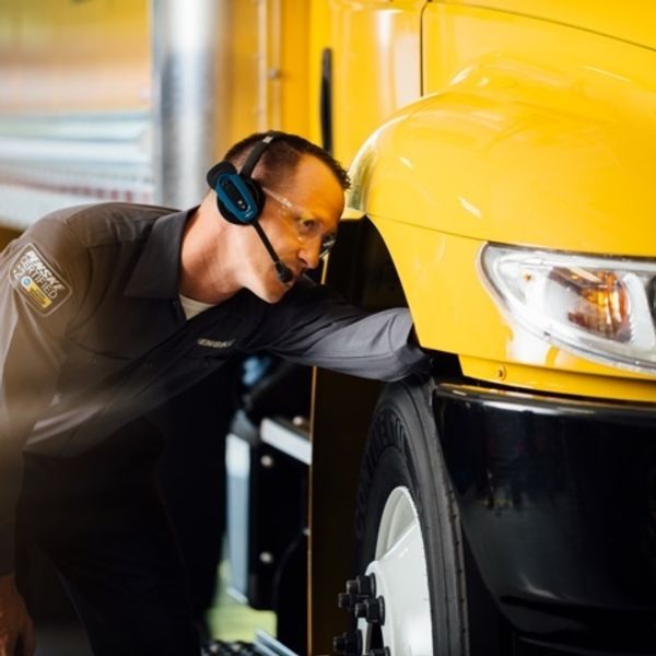 penske technician
